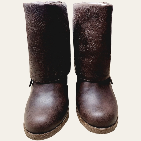 FINAL PRICE🚨 Muk Luks water-resistant boots | Size 6 - Picture 13 of 14